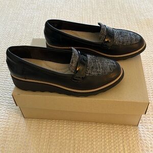 Clark’s Sharon Gracie Loafers Size 7.5